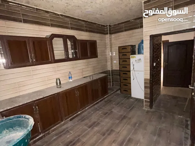 140m2 4 Bedrooms Townhouse for Sale in Amman Umm Nowarah