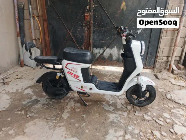 دراجه R9 لون ابيض