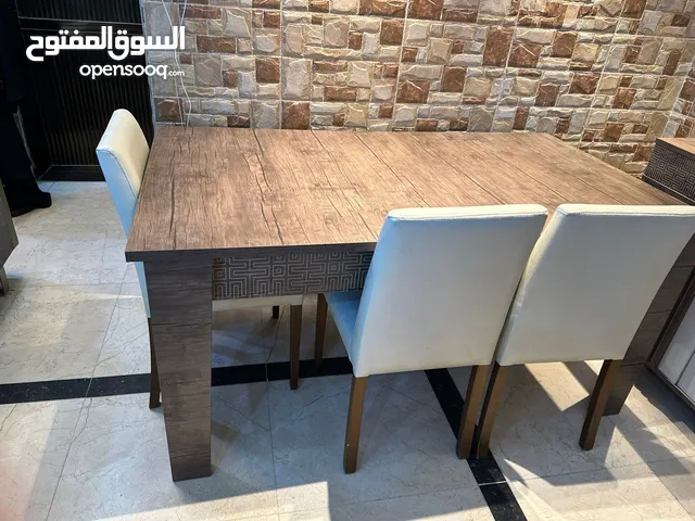 ميز طعام للبيع