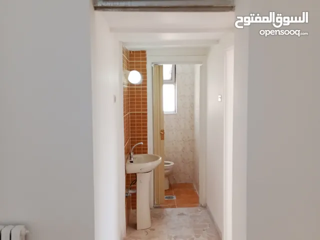140 m2 3 Bedrooms Apartments for Rent in Amman Tla' Al Ali Al Sharqi