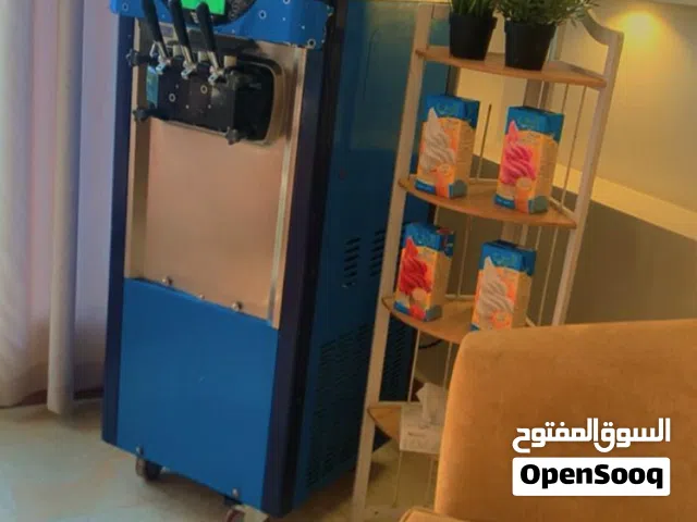 مع مناسبة العيد واحلى الجمعات والمناسبات تأجير آلة آيس كريم وآلة فشار وآلة ذرة