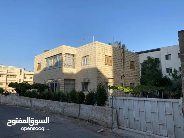 ارض للبيع عمان بموقع مميز و سعر مميز تصلح للستثمار و تصلح للاسكان