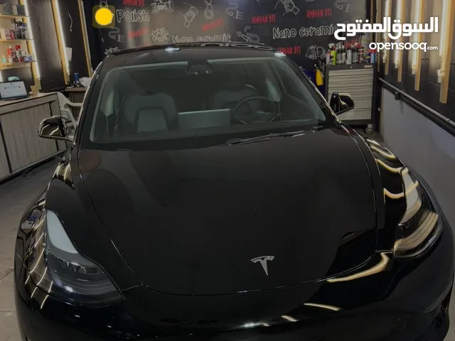 TESLA Model 3 2022 Metalic Black 7 Jayed