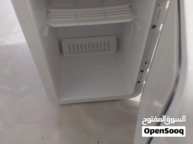 ثلاجه مكياج  او  ادويه   زغبرع