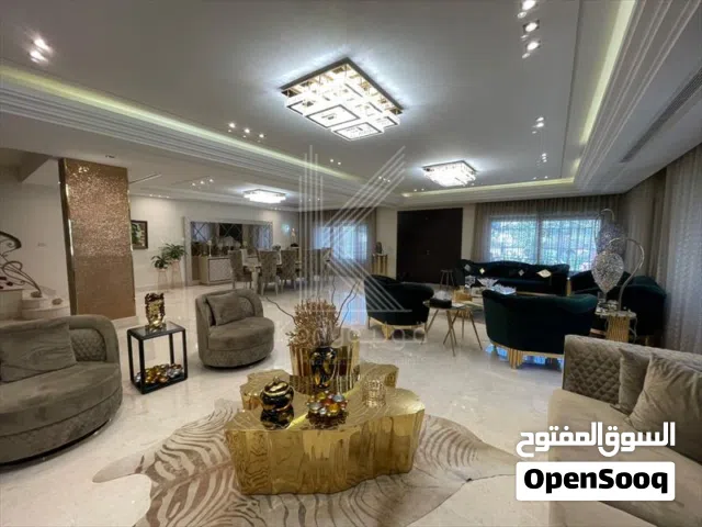 730 m2 4 Bedrooms Villa for Sale in Amman Al-Thuheir