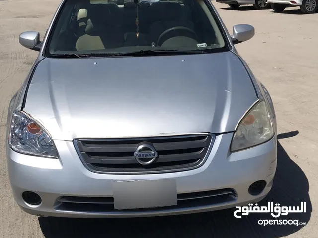 نيسان التيما للبيع موديل 2005