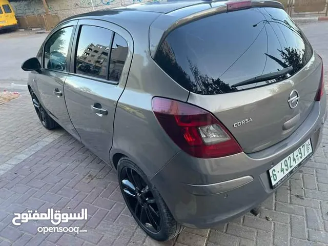 Opel Corsa 2014 in Nablus