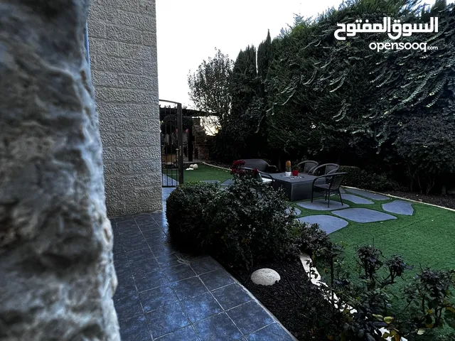 650m2 5 Bedrooms Villa for Sale in Amman Dabouq