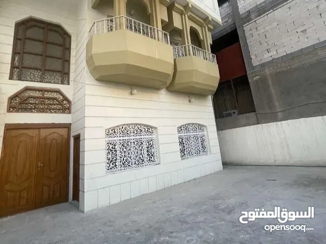 400 m2 5 Bedrooms Townhouse for Rent in Basra Other