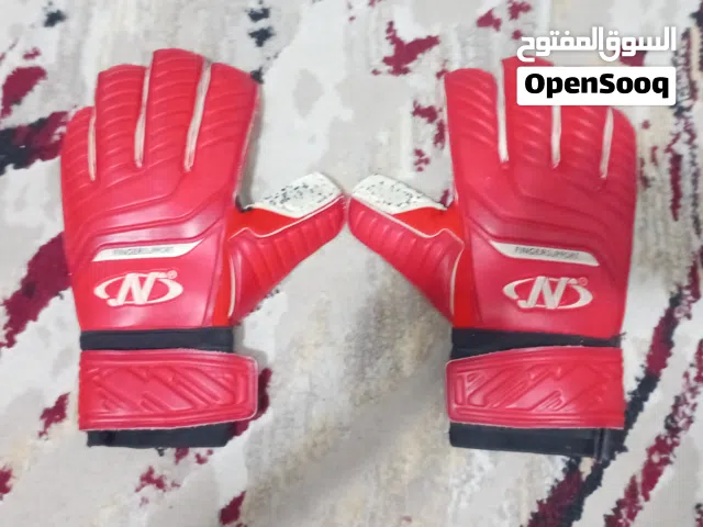قفازات حراسه المرمى(كره القدم)القفازات عظم اصلي الماركه النصر الرياضي شغاله 100%