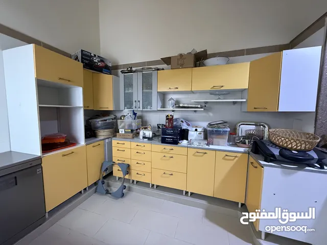مطبخ إيطالي مستعمل للبيع