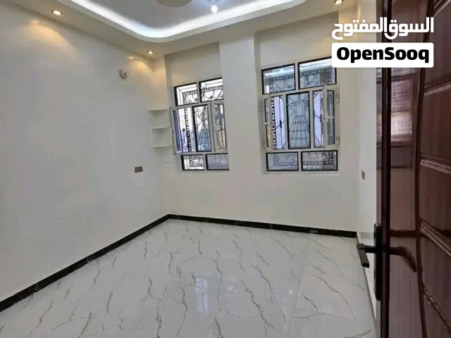 بيت،مسلح كله قواعد3لبن حرر فصل،معمد كبير مشطب لكس قريب جدن شارع خولان شارع 6نافذ للزفلت سعره 28مليون