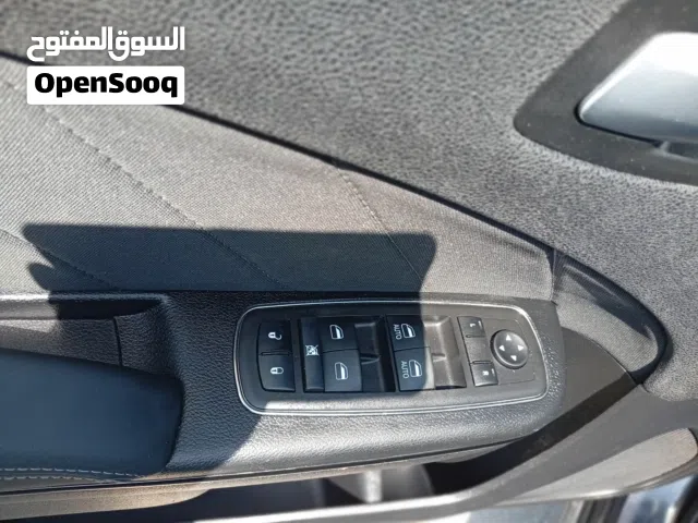 دودج تشارجر SXT