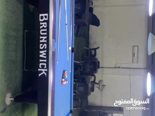 طاولة بلياردو امريكي برونزيك شبه جديدة بطولكرم .