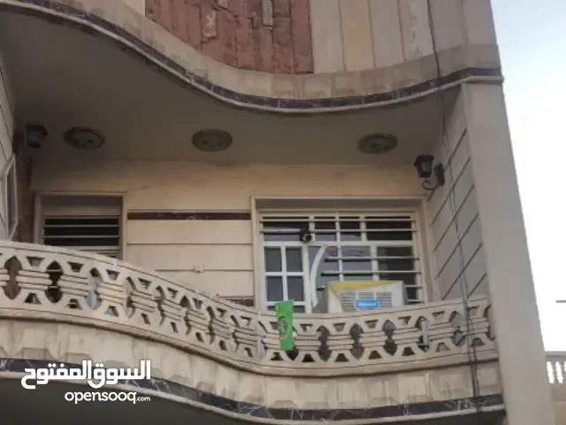 100m2 3 Bedrooms Townhouse for Sale in Baghdad Yarmouk