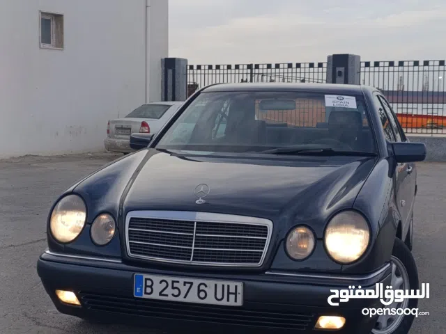 مرسيدس عيون 240 محرك V6