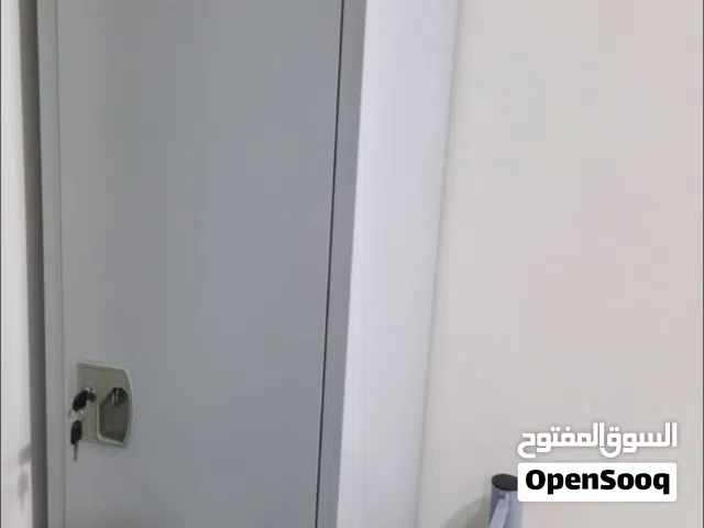 خزانه و سرير