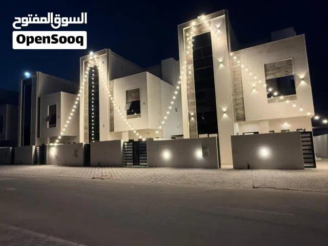 فيلا للايجار السنوي في الحيلو 6 غرف مستر مساحه كبيره تشطيب سوبر ديوليكس تسهيلات في الدفعات