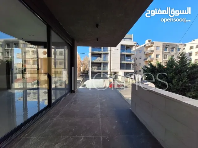 شقة طابق اول للبيع في ضاحية الامير راشد بمساحة بناء 228م