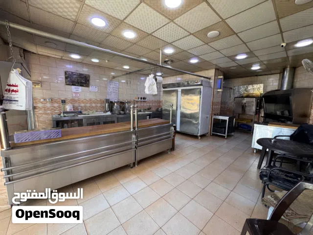 ملحمة للبيع بعدتها الكاملة أو بدون  في موقع مميز جداً ابو علندا