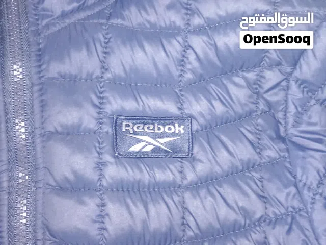 جكيت Reepok نفخ لون ازرق جديد صناعة اميركا  يسمح بلمعاينة قبل شراء لا يوجد خدمة توصيل