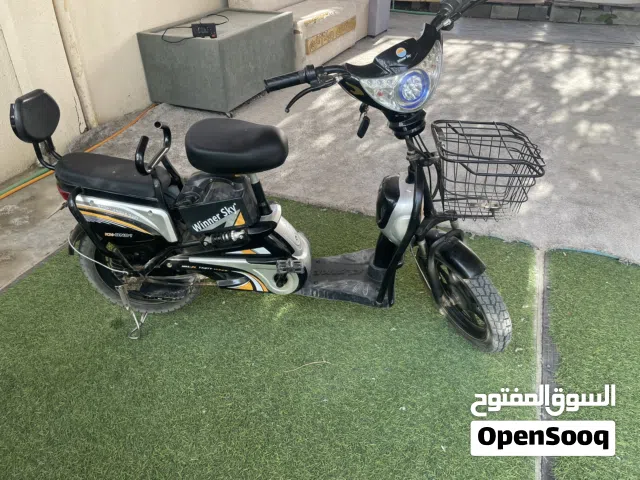 سكوتر 2025 مستعمل شي بسيط الدوسه الكبيره ماتحصله اي مكان تعال وفحص