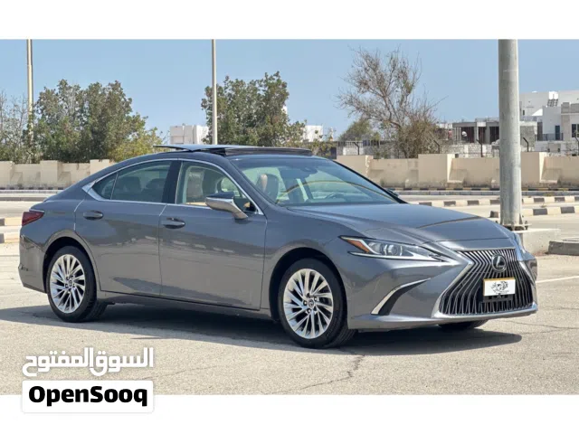 Used Lexus ES in Muscat