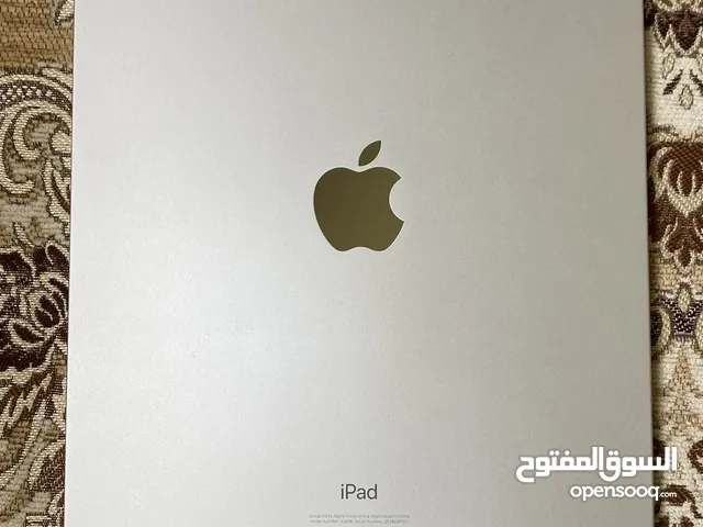 Apple iPad 10 64 GB in Al Sharqiya