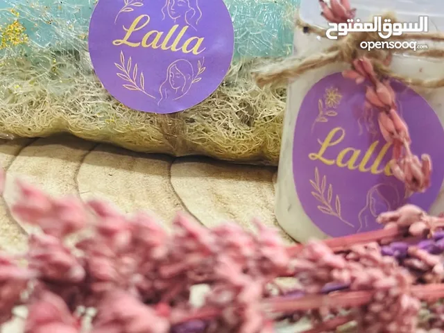 Lalla مقشر و صابون