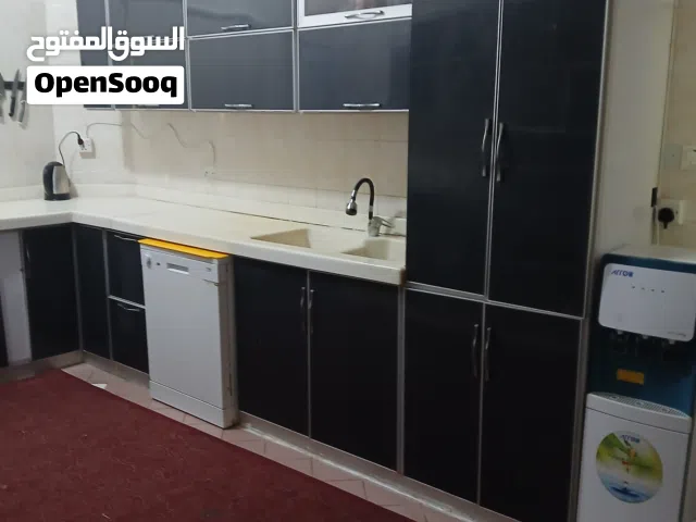 مطبخ للبيع مع كافة الاجهزة