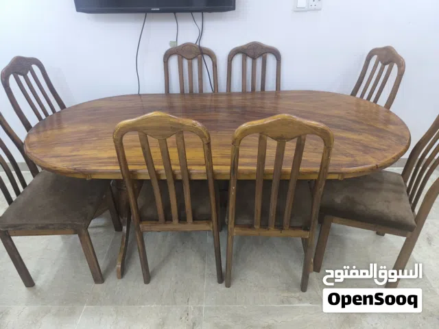 ميز طعام ماليزي