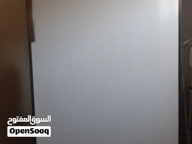 سبورة بيضاء جديد للبيع