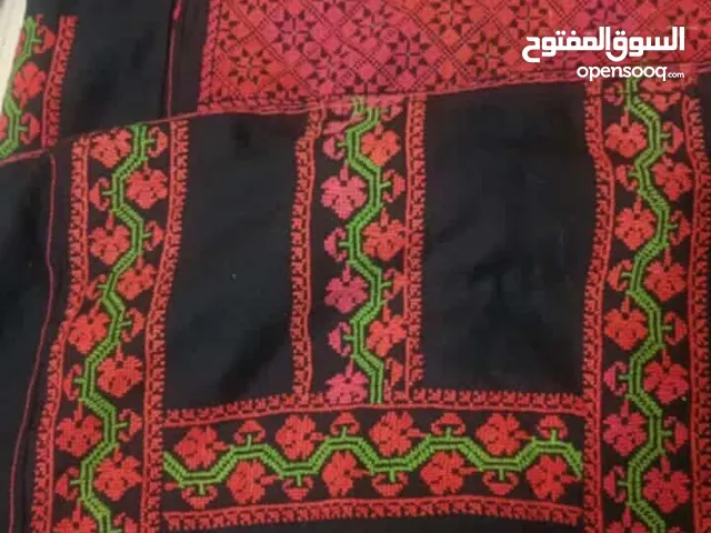 ثياب تطريز يدوي عالية الجودة