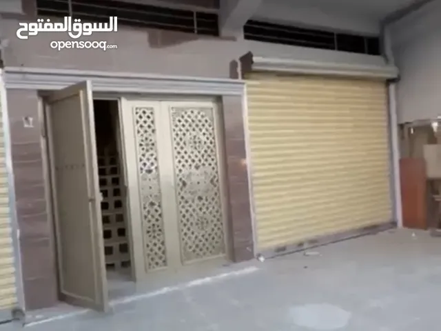 عمارة تجارية للإيجار  داخل سوق الاثوريين الدورة