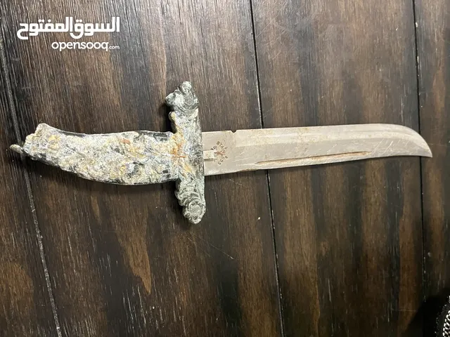 للبيع سيف صغير