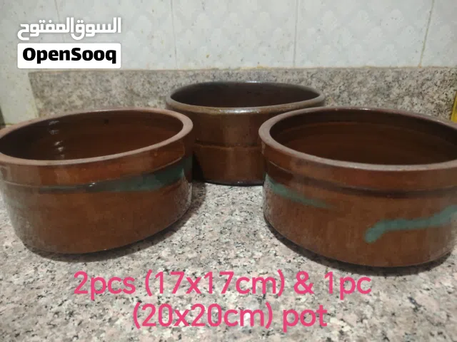 clay pot / . 800 baisa 3pcs