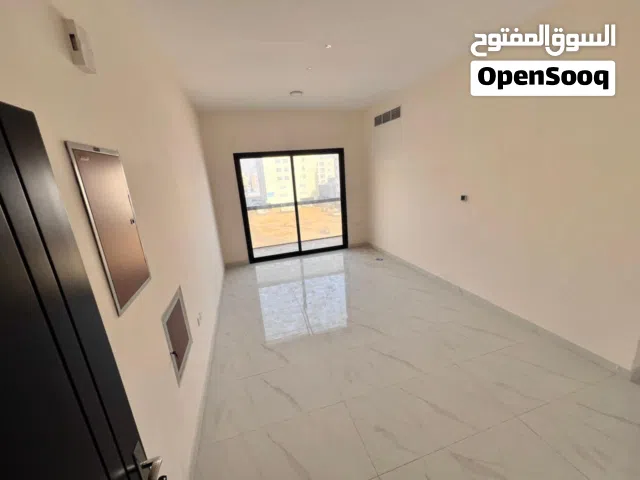 شقة غرفتين وصالة عائلية VIP مساحة ممتازة وغرفة ماستر الجرف 3 عجمان خلف السوق الصيني إطلالة مفتوح
