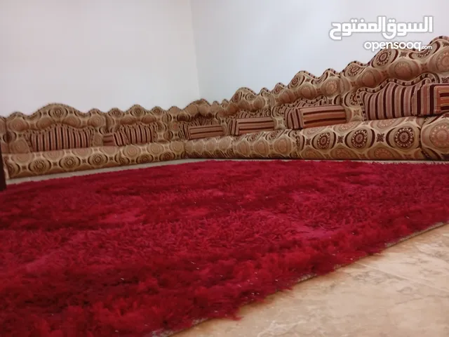 جلسة مستعملة نضيفة