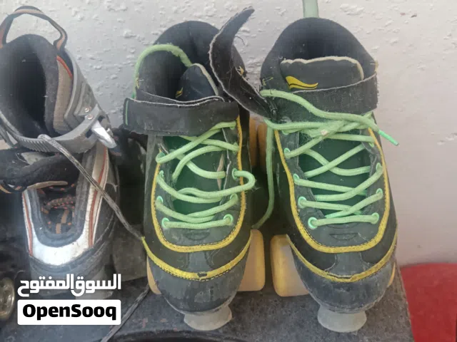سكيت عدد 2للبيع لعمر4ال12تزلج جديد