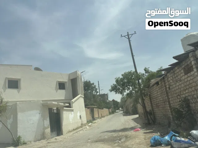 270 m2 5 Bedrooms Townhouse for Sale in Tripoli Ain Zara