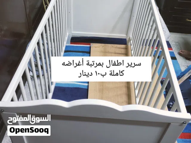 2 سرير اطفال