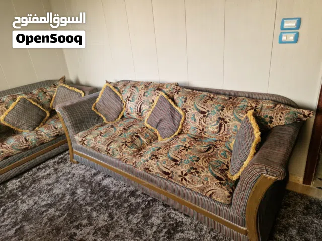 كنب  مستعمل 6 مقاعد بيع مستعجل /  اربد