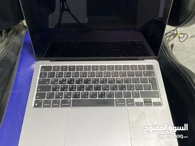 MacBook Air 13.3 2022 8 ram 512GB