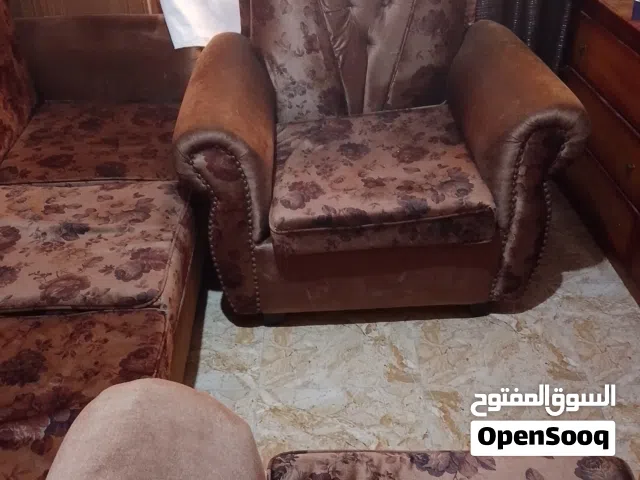 طقم كنب شبه جديده