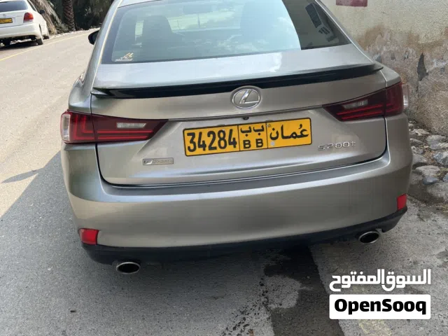 لكزس is200t