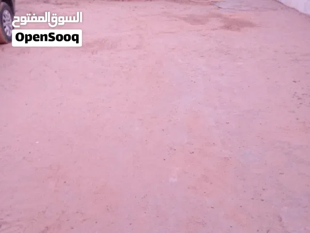 قطعه ارض للايجار 250 متر سوق الجمعه خلف سوق الدقروني
