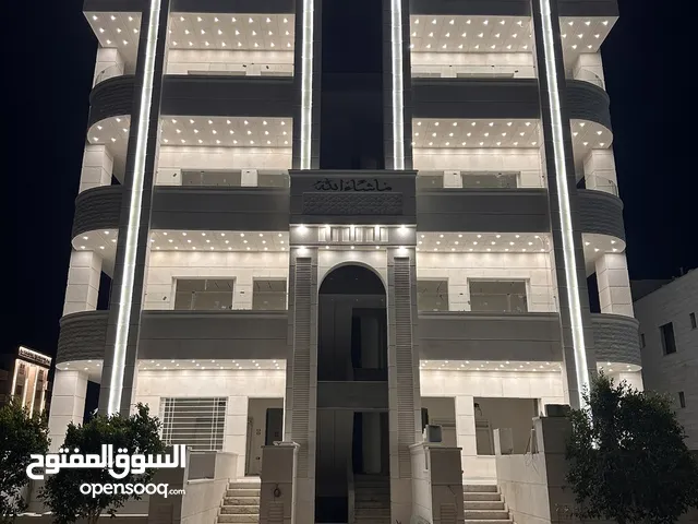 شقة فاخرة بمساحة185م للبيع في شارع البتراء خلف اربد مول جراند وبالقرب من حدائق الملك عبدالله الثاني
