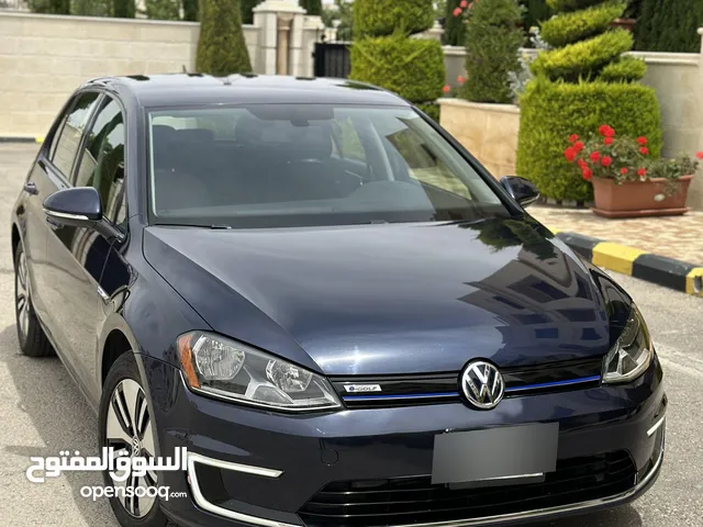 E Golf للبيع موديل 2016 SE