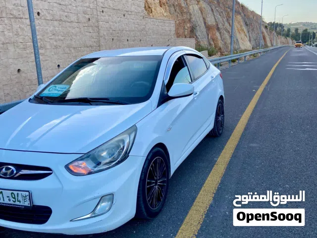 2014 Hyundai Accent Standard