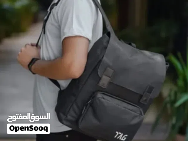 شنطة اللاب توب بشكل جديد خامة و تصميم تريندي بمساحة واسعة تشيل اللاب توب و كل أدواتك بلونين مختلفين